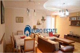 Tirane, jap me qera apartament 2+1, 300 Euro Astir, Qera