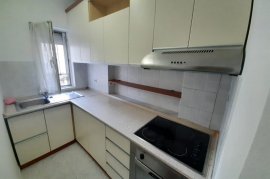 Apt 1+1 me Kuzhine me Vete (75 m2) ne Ali Dem , Location