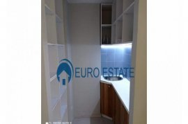 Tirane, jap me qera zyre, 87 m² 800 Euro Qender, Miete