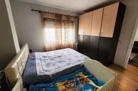 Super Apartament, Universiteti Europian, Qera