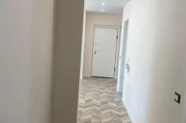 Shitet apartament 3+1 me Hipoteke..!!, Eladás