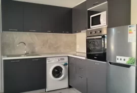 Shitet apartament  3+1, Πώληση