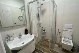 Apartament ne shitje, Shitje