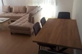 jepet me qera apartament 2+1, Ενοικίαση