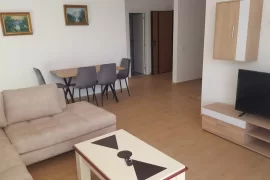 jepet me qera apartament 2+1, Ενοικίαση