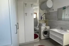 Apartament ne shitje, Shitje