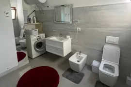 Apartament ne shitje, Eladás