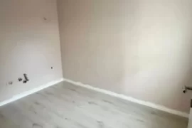 Apartament ne shitje, Eladás