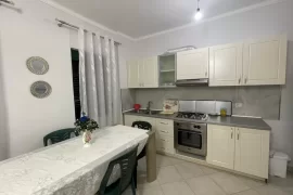 Apartament ne shitje, Verkauf