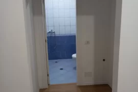 Apartament 2+1 ne shitje Yzberish Tirane, Πώληση