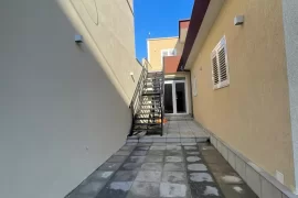 Apartament me qera, Ενοικίαση